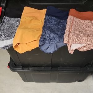 Athleta run with it shorts